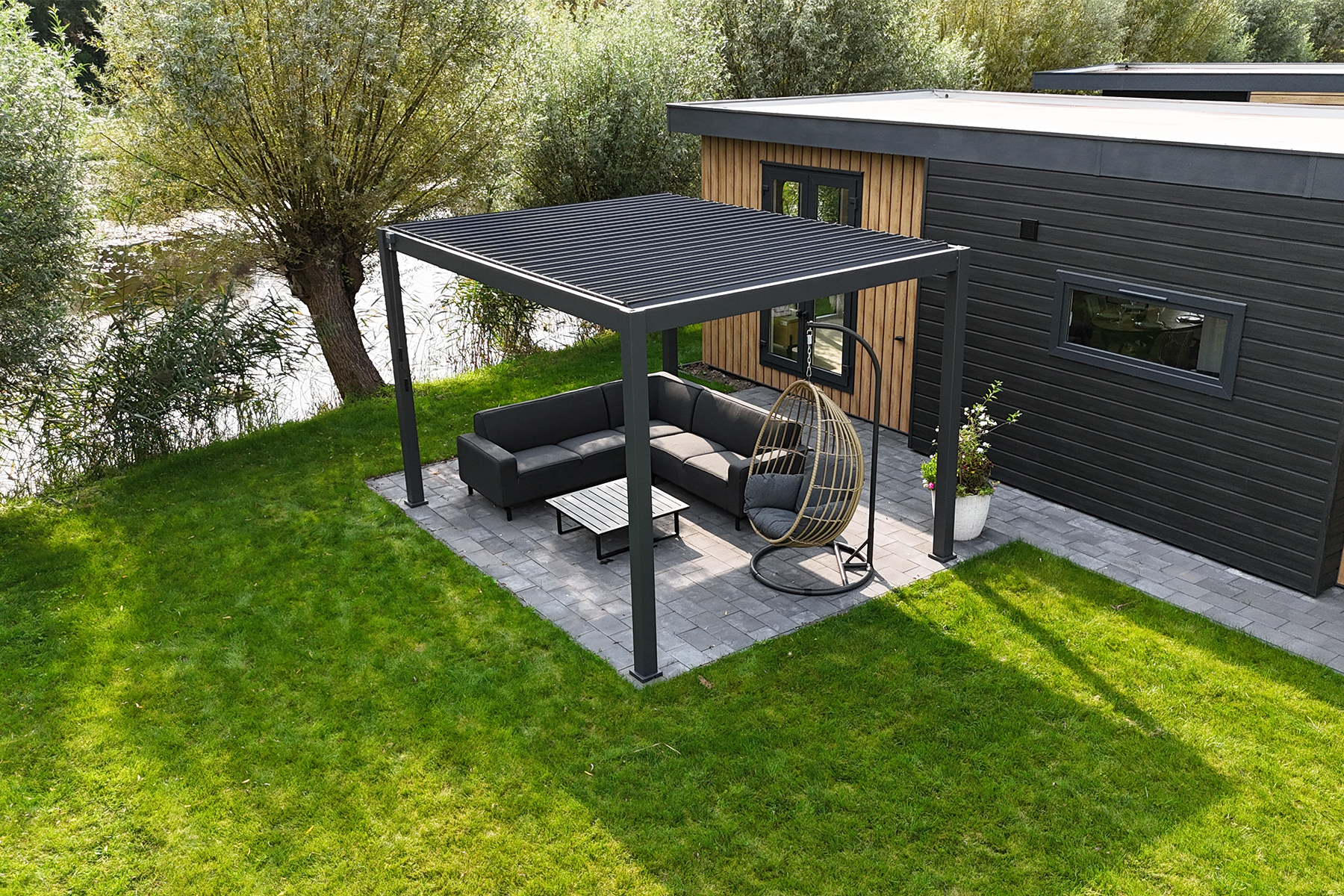 PERGONA Pergola Motion